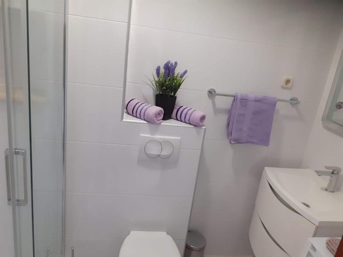 Apartment Irena Бол Экстерьер фото