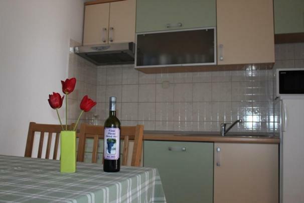 Apartment Irena Бол Экстерьер фото